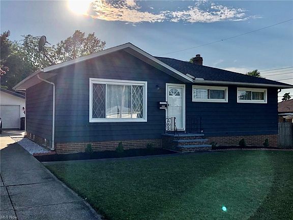 2nd image of 6100 Sun Ray Dr