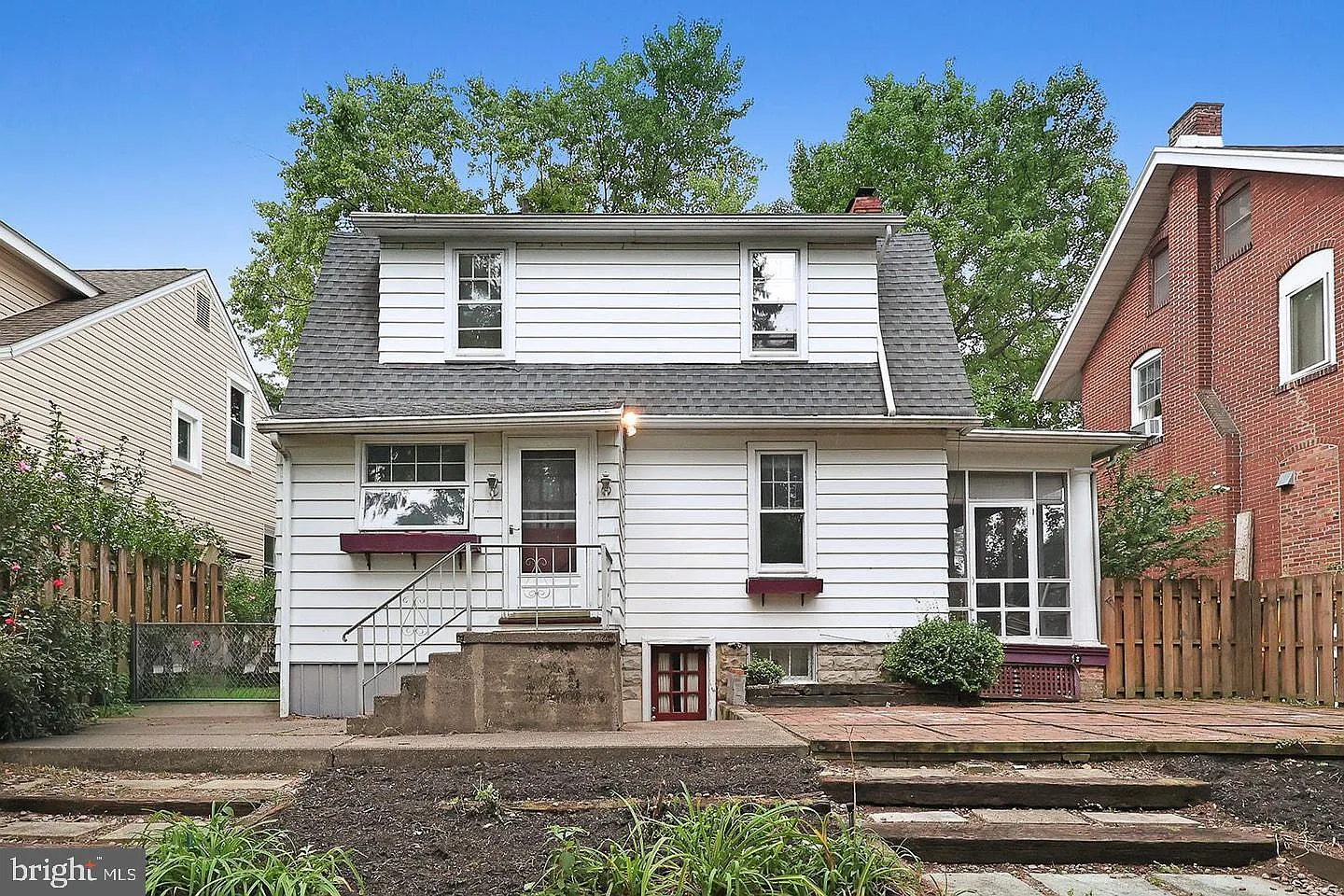 3 bed, 1.5 bath, 1958 sqft, $1,995 — Photo 4