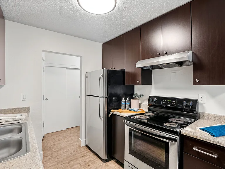 1820 NE 104th Ave #1 — Photo 4