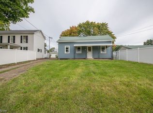 2468 Tabor Ridge Rd NE, New Philadelphia, OH 44663