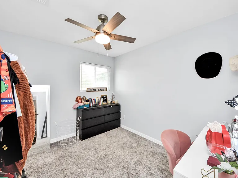 834 Ellington St — Photo 26