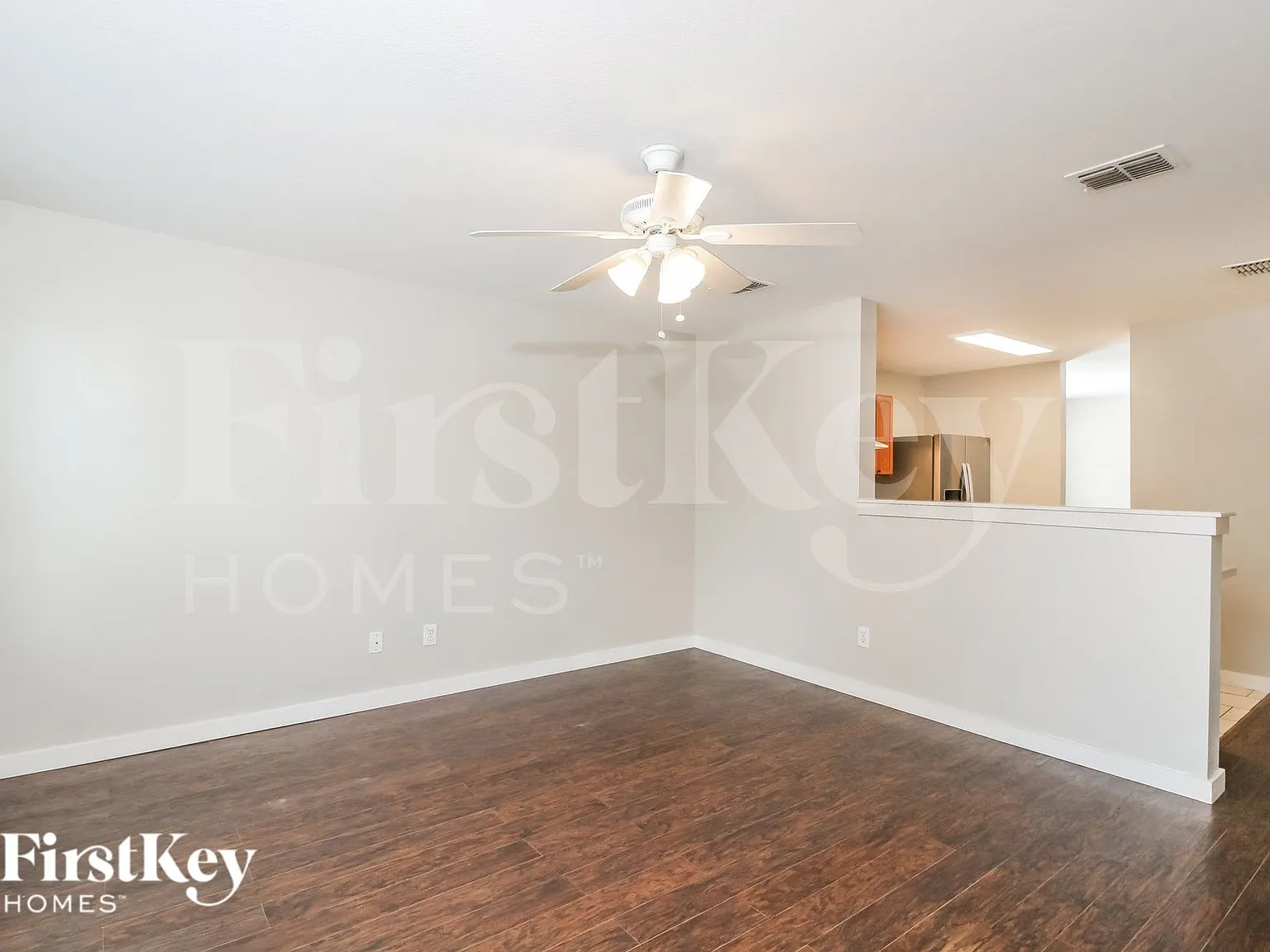 3 bed, 2.0 bath, 1409 sqft, $1,960 — Photo 4