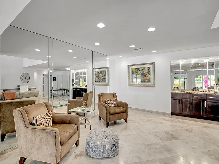 804 Foxpointe Cir — Photo 11