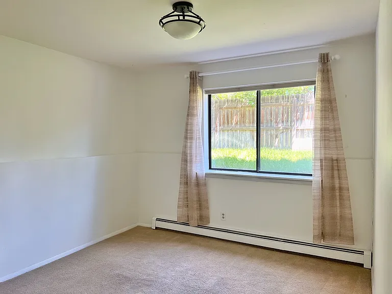 106 Bobcat Ct — Photo 10