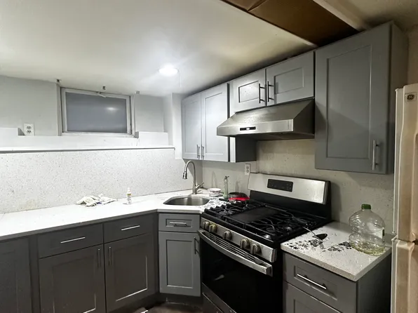 (undisclosed Address), Bronx, NY 10461