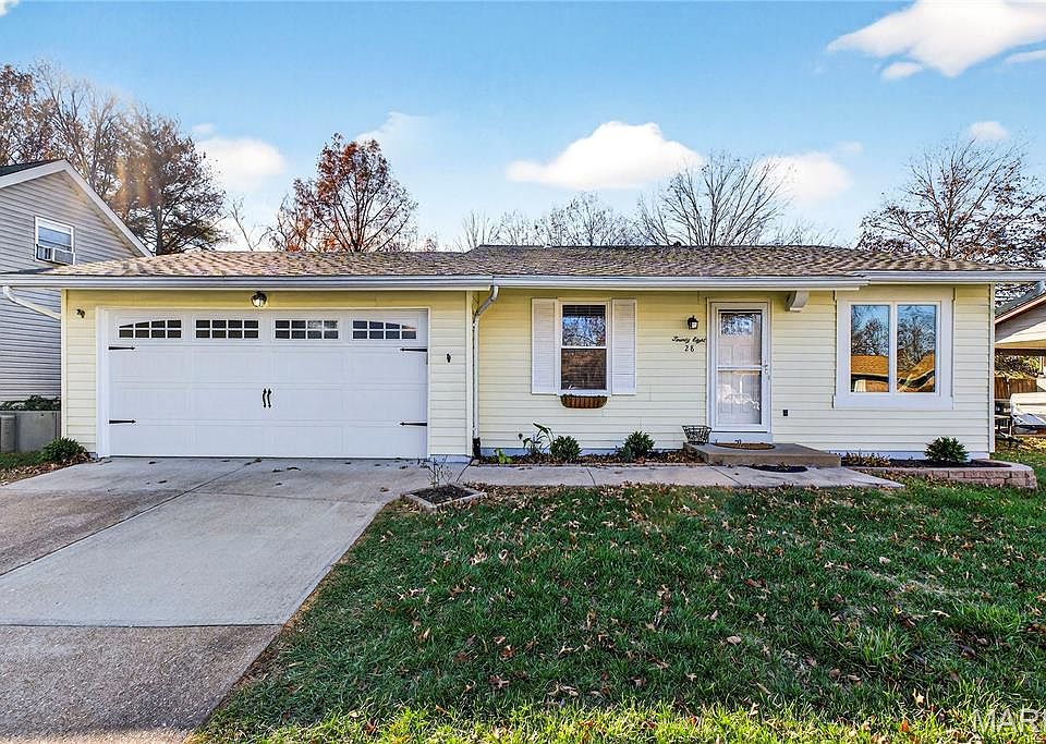 1st image of 28 Fawn Meadows Dr
