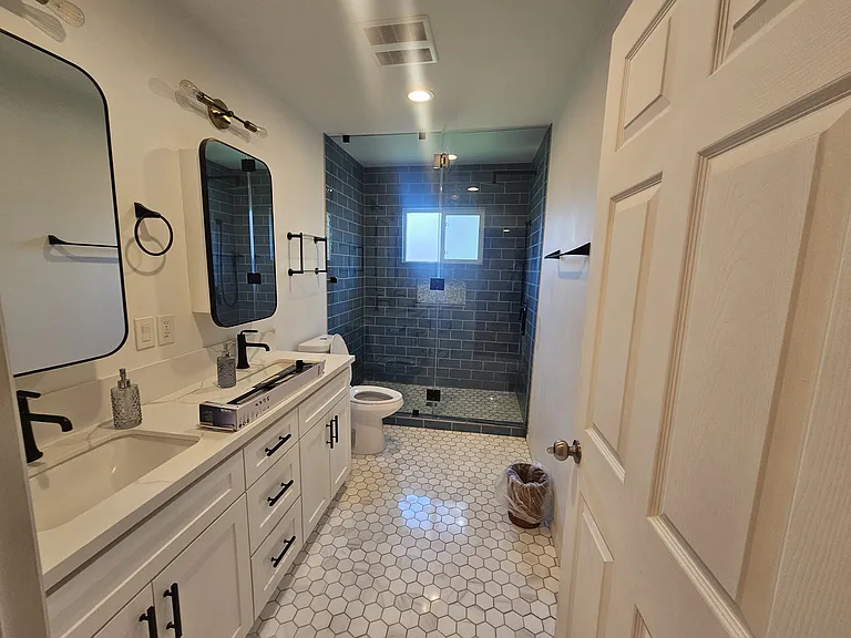 MASTER SHOWER