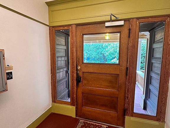 4th image of 1408 SE 22nd Ave APT 3