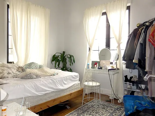 Rented by Rennit Inc. | media 44