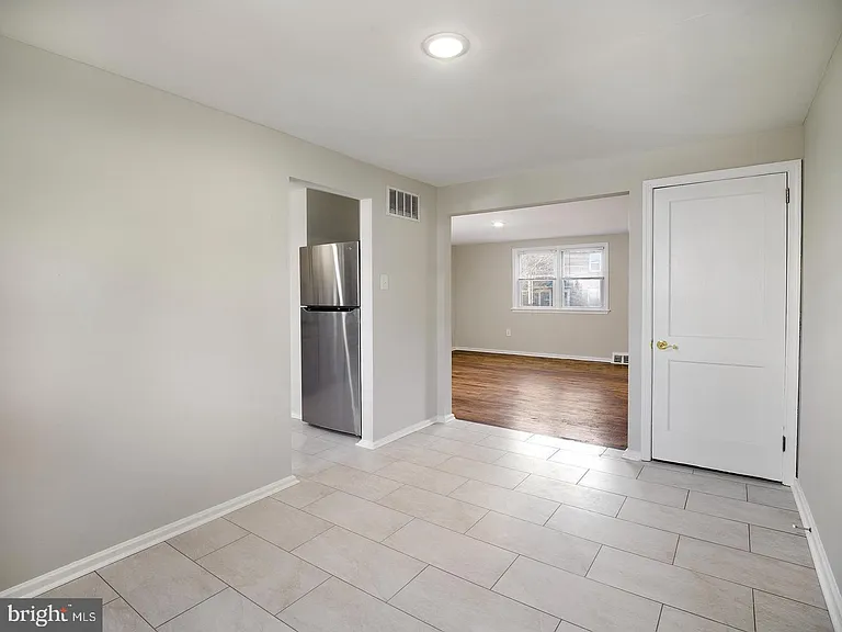 724 S Penn St — Photo 8