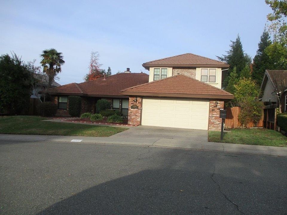 2nd image of 1209 Donahue Way