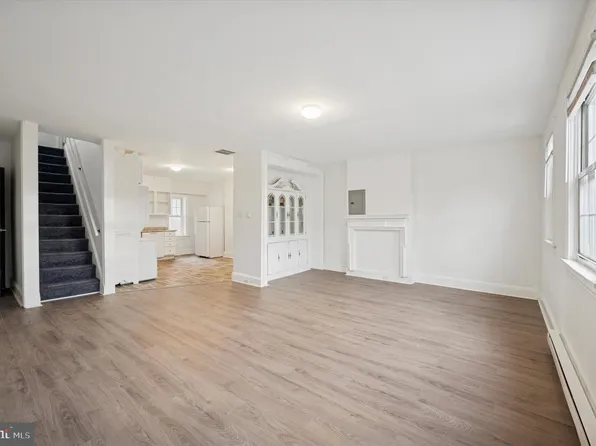 4645 Umbria St #3, Philadelphia, PA 19127