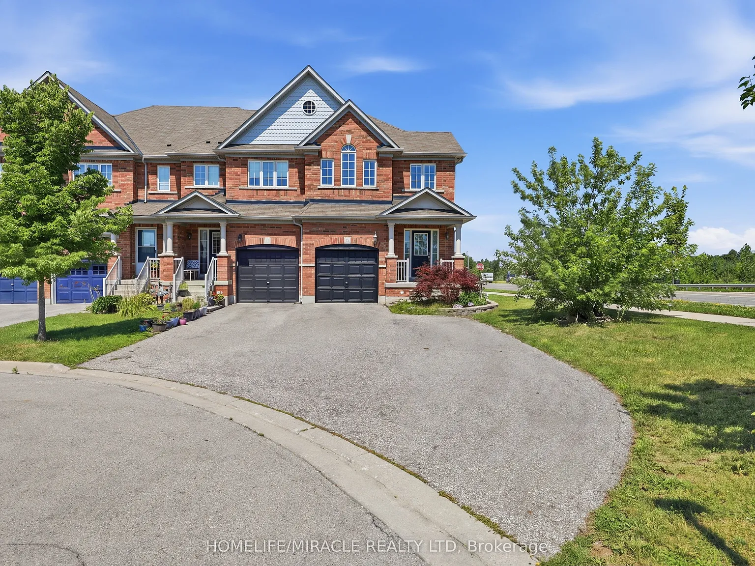 3 bed, $3,600 — Photo 3