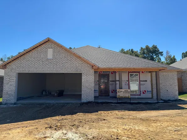 16 Jackson Square Dr, Hattiesburg, MS 39402