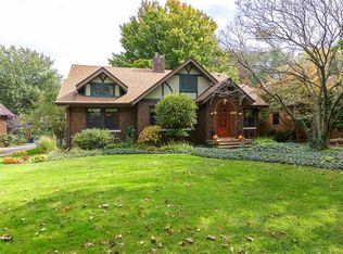 2424 27th St, Moline, IL 61265