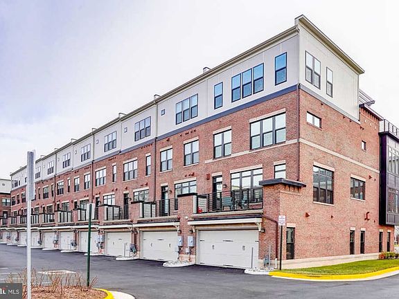 5th image of 42388 Soave Dr