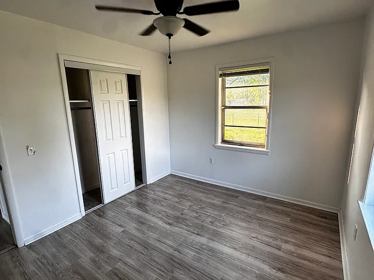 802 NW 4th St — Photo 20