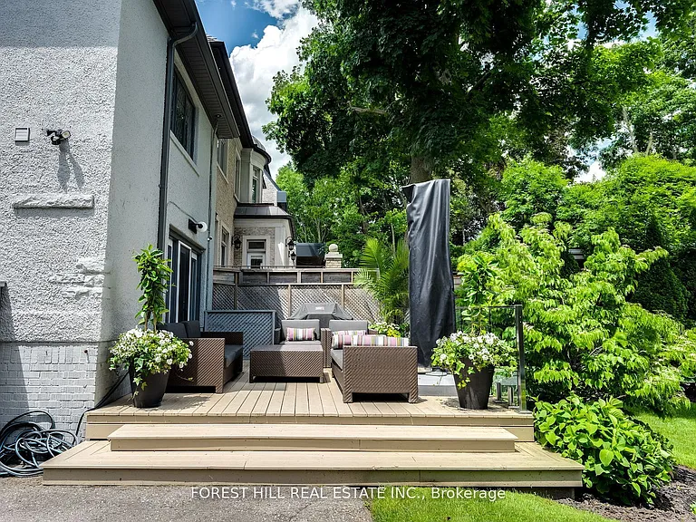 319 Glenayr Rd — Photo 19