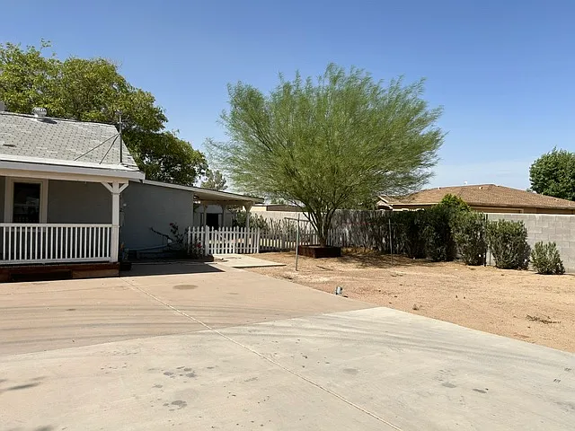2 bed, 975 sqft, $2,200 — Photo 4