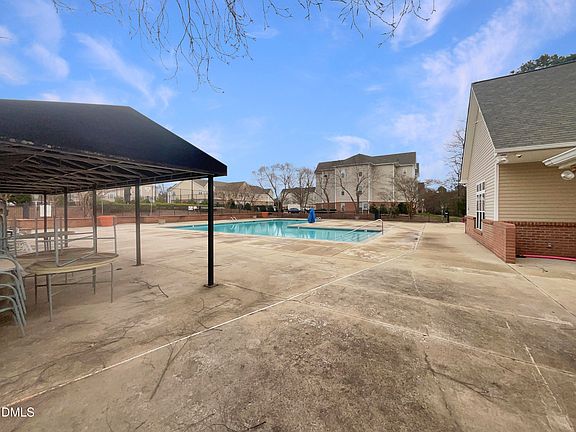 5th image of 2501 Huntscroft Ln APT 203