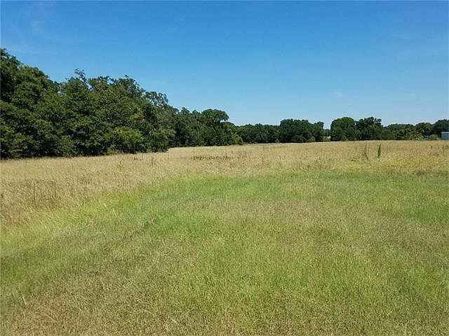 2nd image of 960 County Road 481