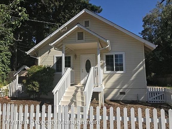 2nd image of 1624A E St