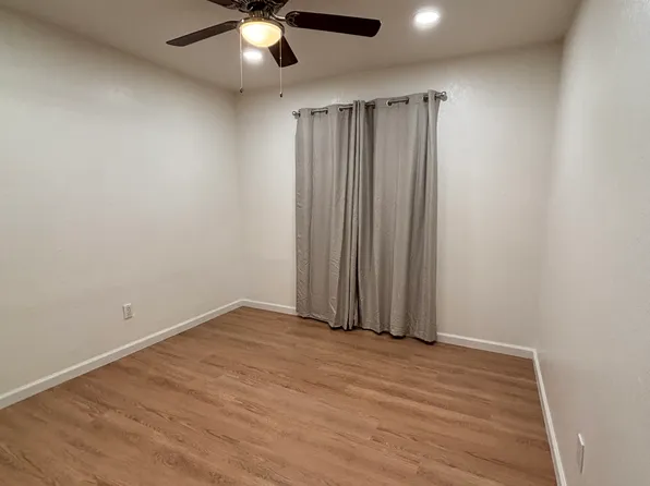 8234 Flanders Dr, San Diego, CA 92126