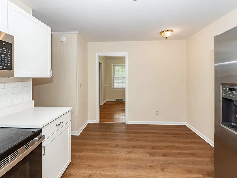 777 Bonham Dr — Photo 14
