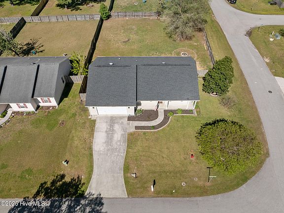 2nd image of 300 Carlisle Court