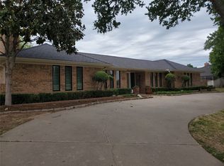 4424 Weeks Park Ln, Wichita Falls, TX 76308