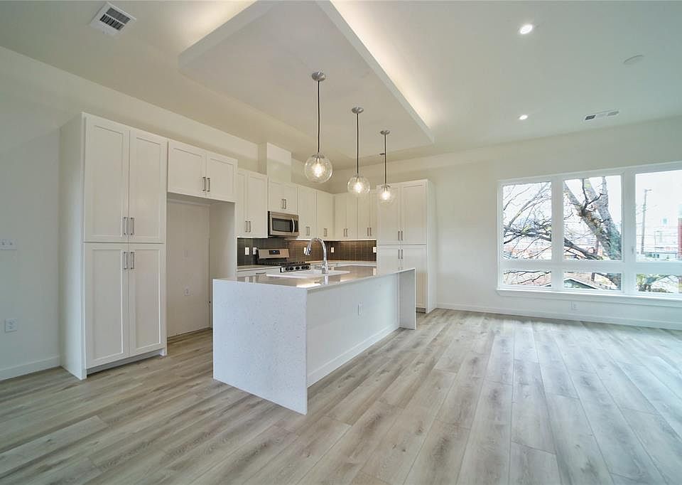 1st image of 329 College Ave