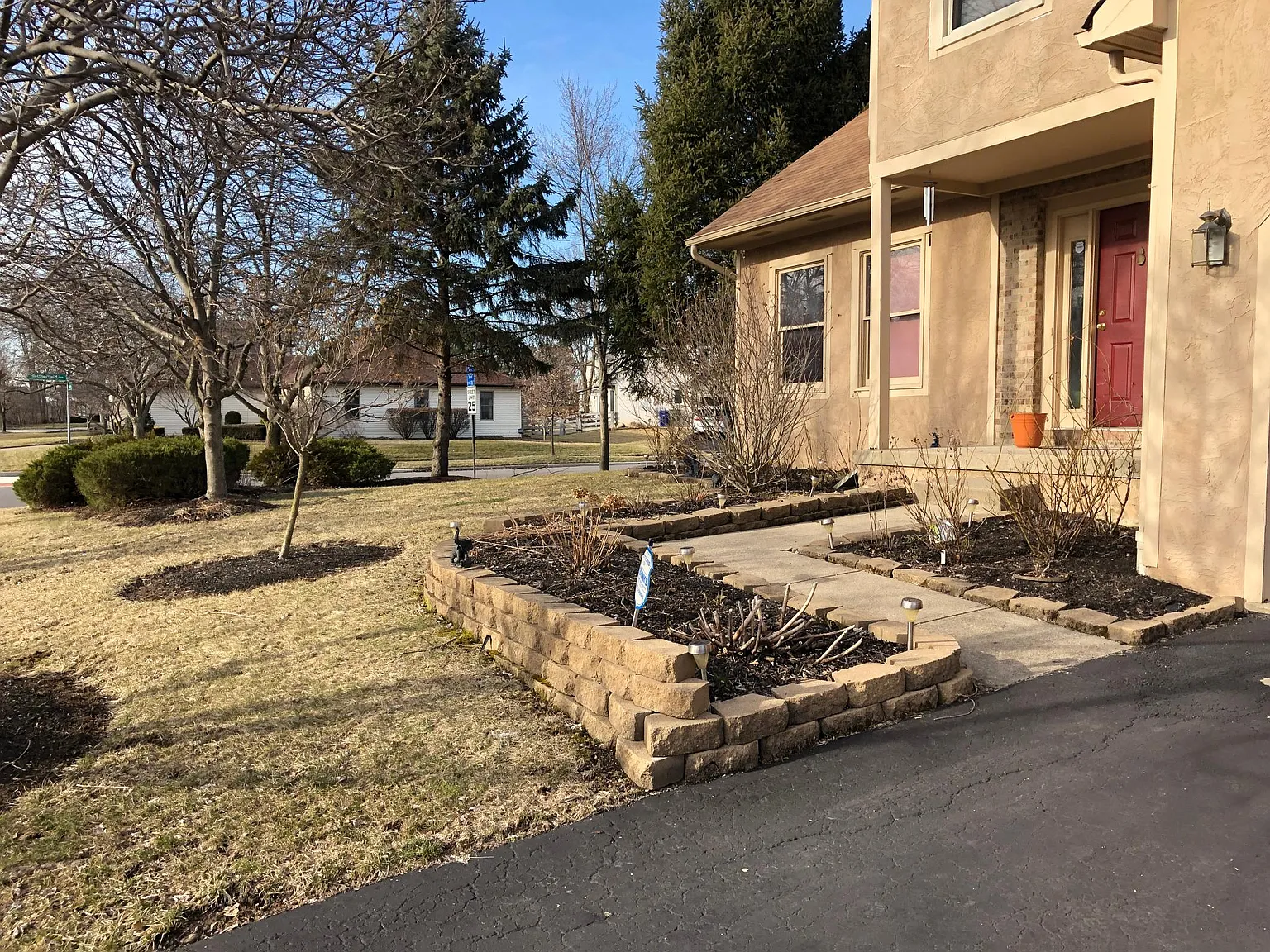 7426 Mapleleaf Blvd — Photo 2