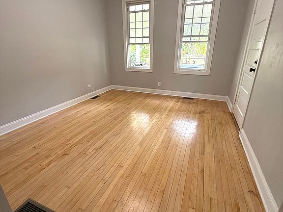 5th image of 3714 W Cortland St #3