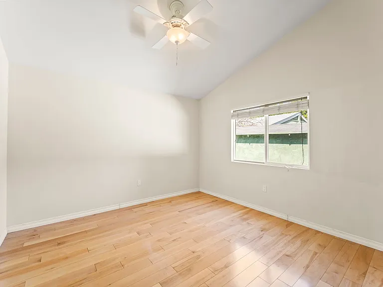 260 Acacia St — Photo 19