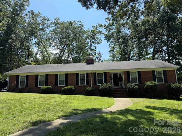 1110 Oakhill Dr, Monroe, NC 28112