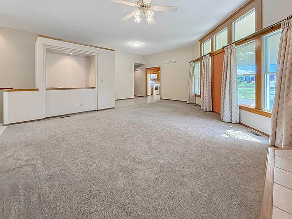 3rd image of 2120 Pico Ct