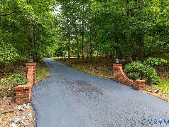 2nd image of 3539 Timberview Rd
