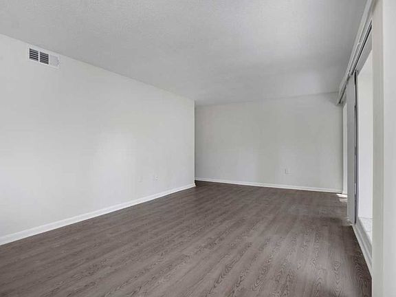 5th image of 5 Mooney Rd NE #30672