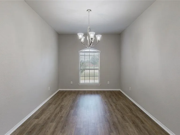 815 Heritage Dr — Photo 19