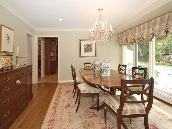 3rd image of 42 Green Pl