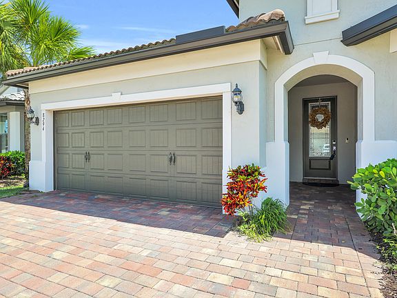 2nd image of 8294 CATRIA Lane