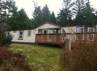 300 E Cedarbrook Ln, Belfair, WA 98528