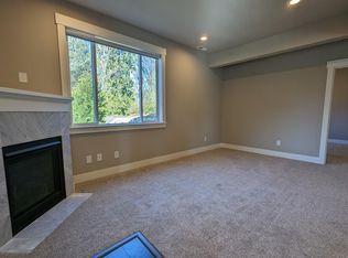 4714 NE 25th St, Renton, WA 98059