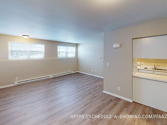 3rd image of 405 E Park St #38