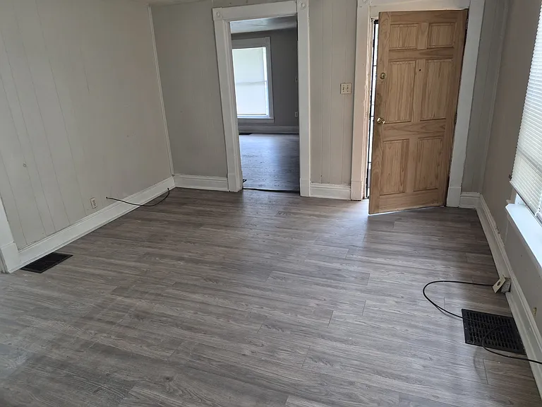 2512 Garland Ave — Photo 2