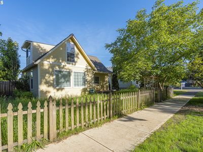521 18th St SE, Salem, OR, 97301