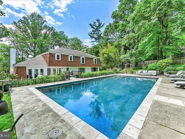 482 Gypsy Ln — Photo 21