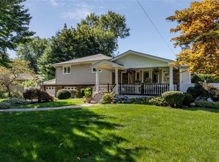 5 Geneva Pl, Greenlawn, NY 11740