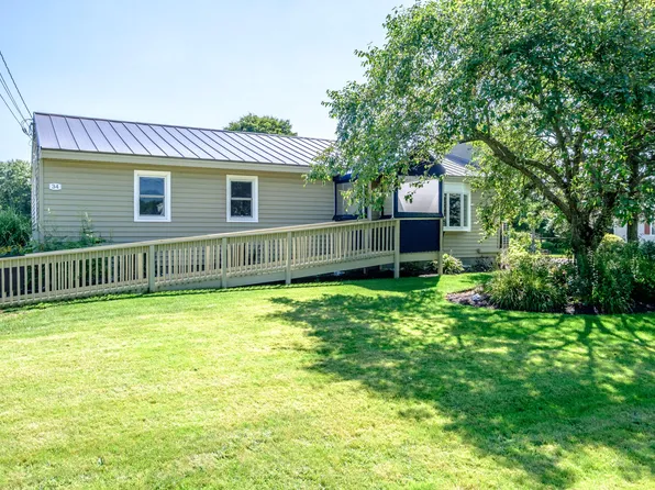 34 County Road, Gorham, ME 04038