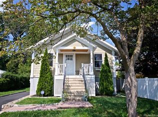 13 Hirsch Rd, Stamford, CT 06905